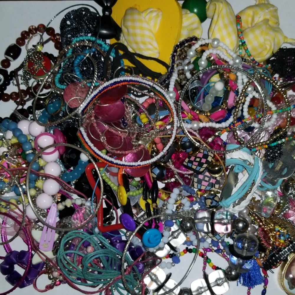 Jewelry Lot 120pc Girls Play Dress Up Costume Bulk